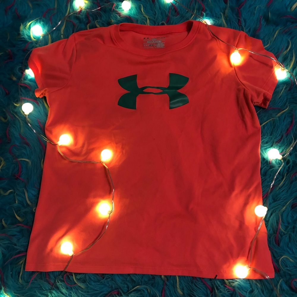 under armour girls shirt LG